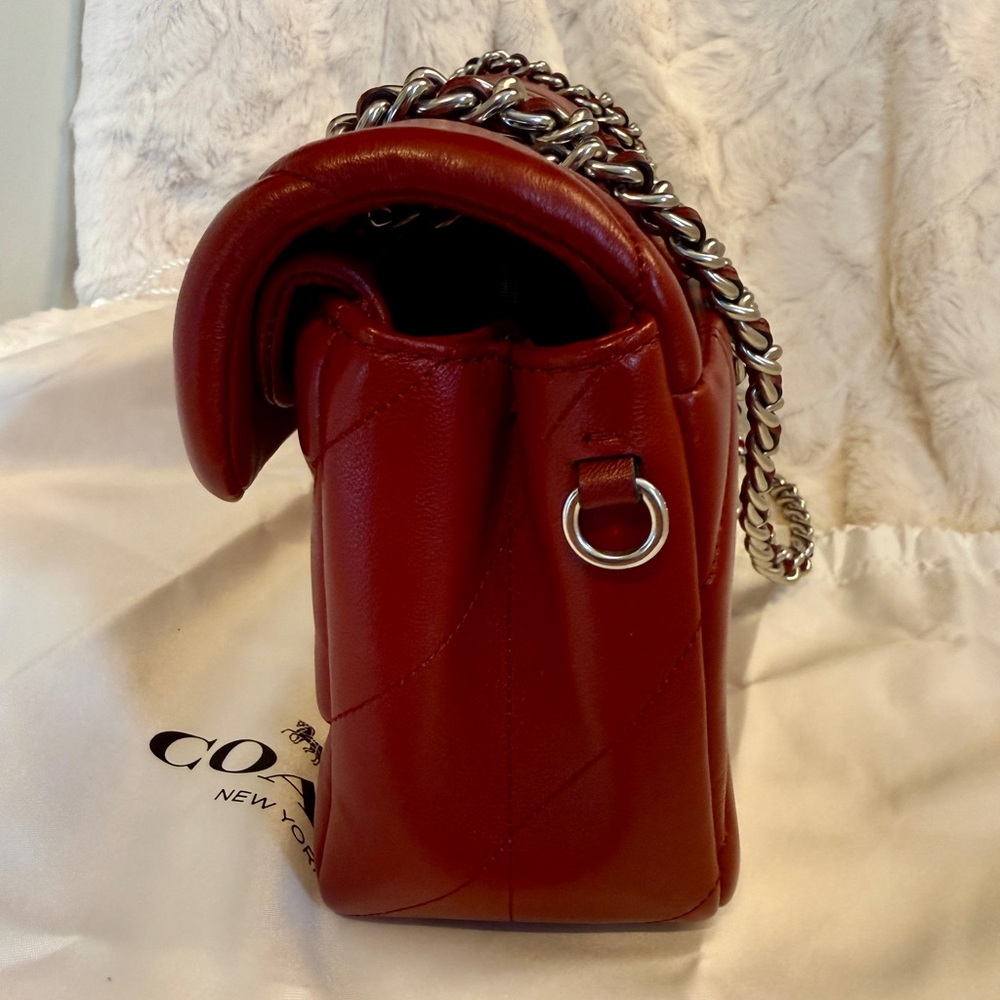 EUC Coach quilted tabby 26 shoulder/crossbody in dark ruby with silver hardware - Picture 2 of 12